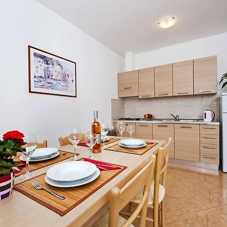 Apartment Bella *