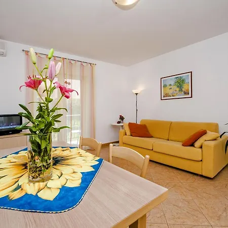 Apartment Bella *