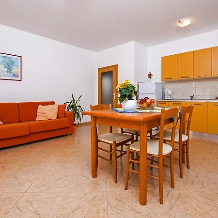 Apartment Bella *