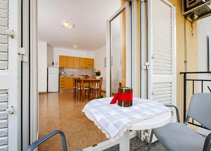 贝拉公寓酒店 公寓 *